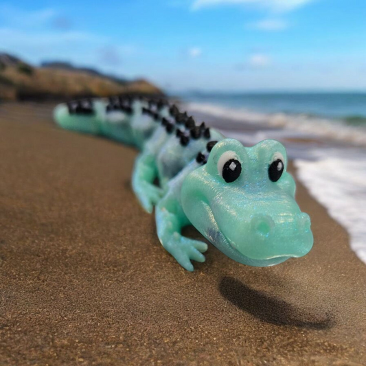 Small Gator desk pal